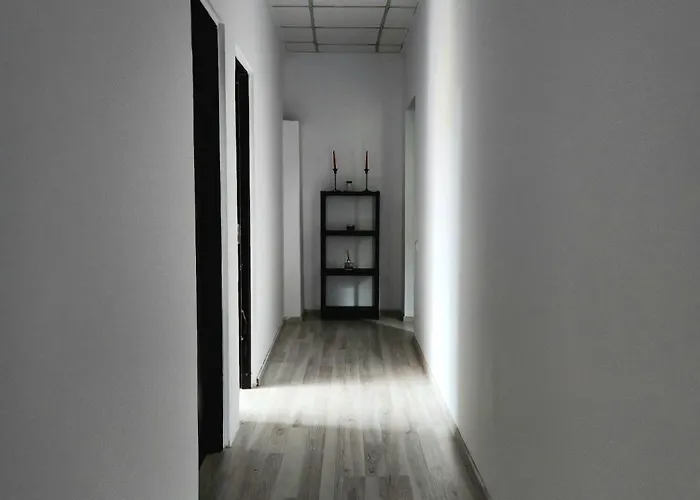 The Nomads Nest - Old Town