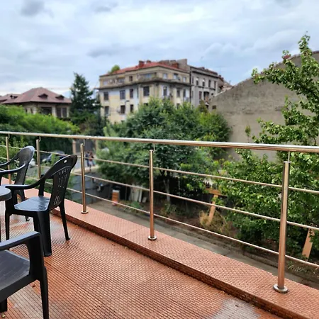 The Nomads Nest - Old Town