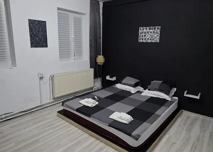 Hostel The Nomads Nest - Old Town Βουκουρέστι